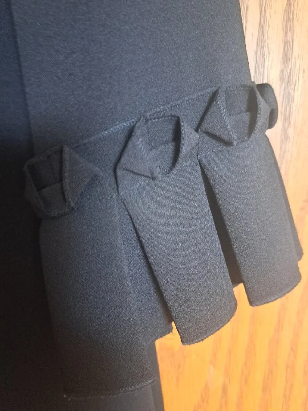 Tahari Cocktail dress with embellished neckline - Picture 4 of 4